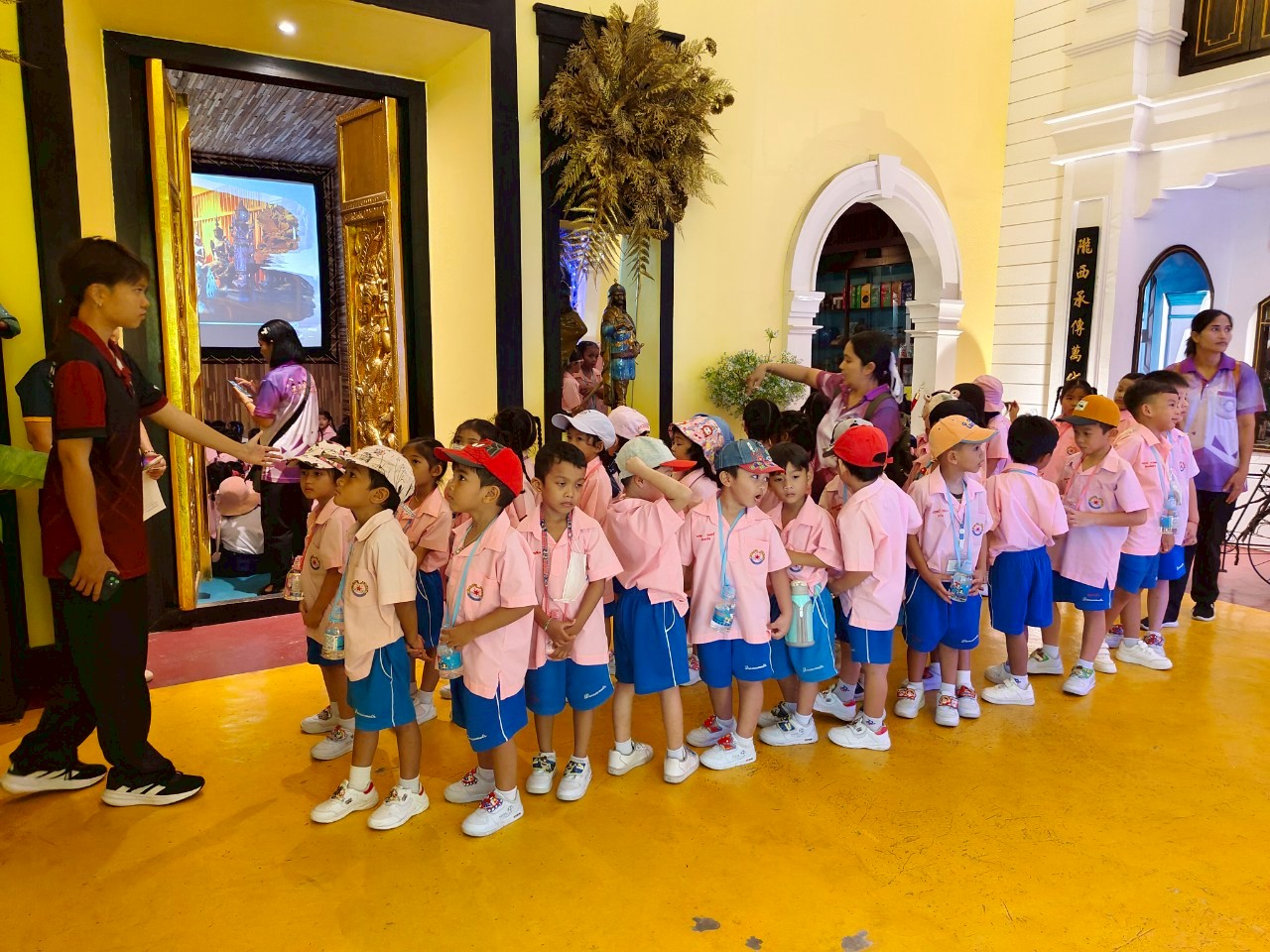 Field trip Darasamuth Phuket School
